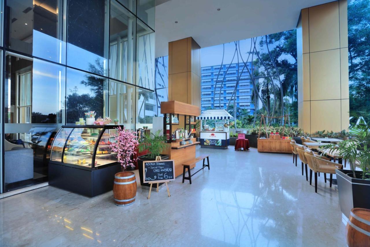 Aston Kartika Grogol Hotel & Conference Center Jakarta Exterior photo